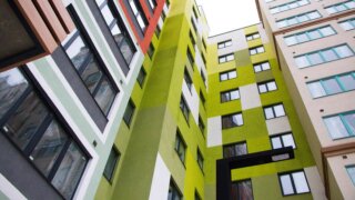 Остекление балконов и лоджий в новостройке