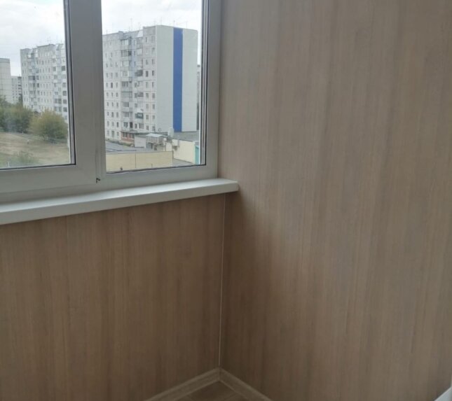 Остекление, отделка ПВХ панелями лоджии 3 КВ.М