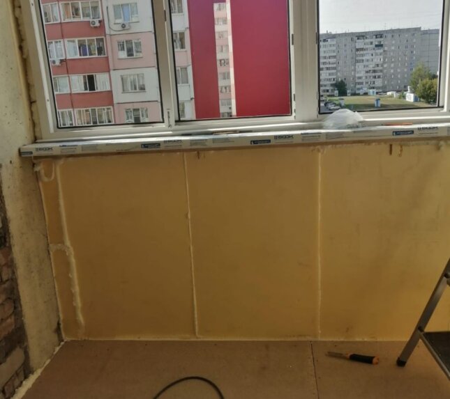 Остекление, отделка ПВХ панелями лоджии 3 КВ.М