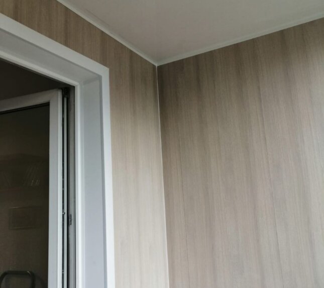 Остекление, отделка ПВХ панелями лоджии 3 КВ.М