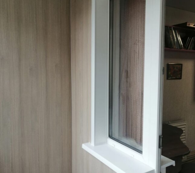 Остекление, отделка ПВХ панелями лоджии 3 КВ.М